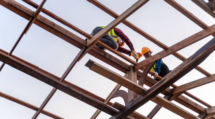 Professional gutter cleaning services in Alvord, TX